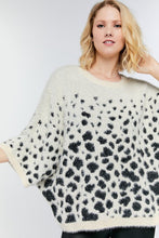 Load image into Gallery viewer, Printed Round Neck Sweater with 3/4 Loose Sleeves
