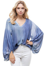 Load image into Gallery viewer, Hand Cloud Dye V-Neck Loose Fitting Top
